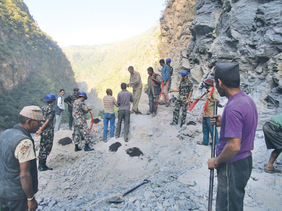 सेनामार्फत सञ्चालित ५ आयोजनाको वार्षिक कार्य प्रगति ८० प्रतिशत
